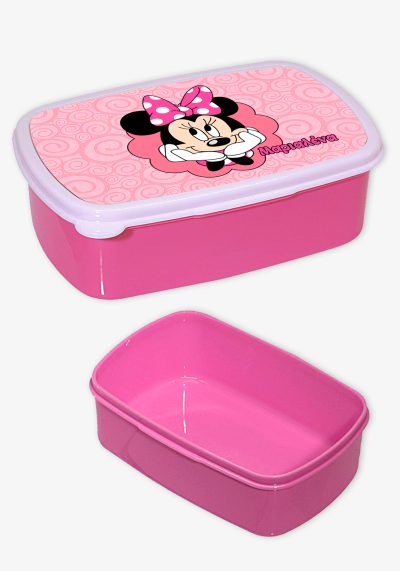 Tαπεράκι φαγητού με απεικόνιση την Minnie. Επάνω στην εικόνα έχει γραμμένο το όνομα του παιδιού. Η βάση του είναι χρώμα ροζ. Ένα ιδανικό, προσωποποιημένο δώρο για παιδιά.