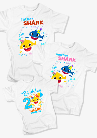 BABY SHARK BIRTHDAY FAMILY. Σετ που αποτελείται από τρία τεμάχια t-shirt, για τον μπαμπά, την μαμά και μωράκι.